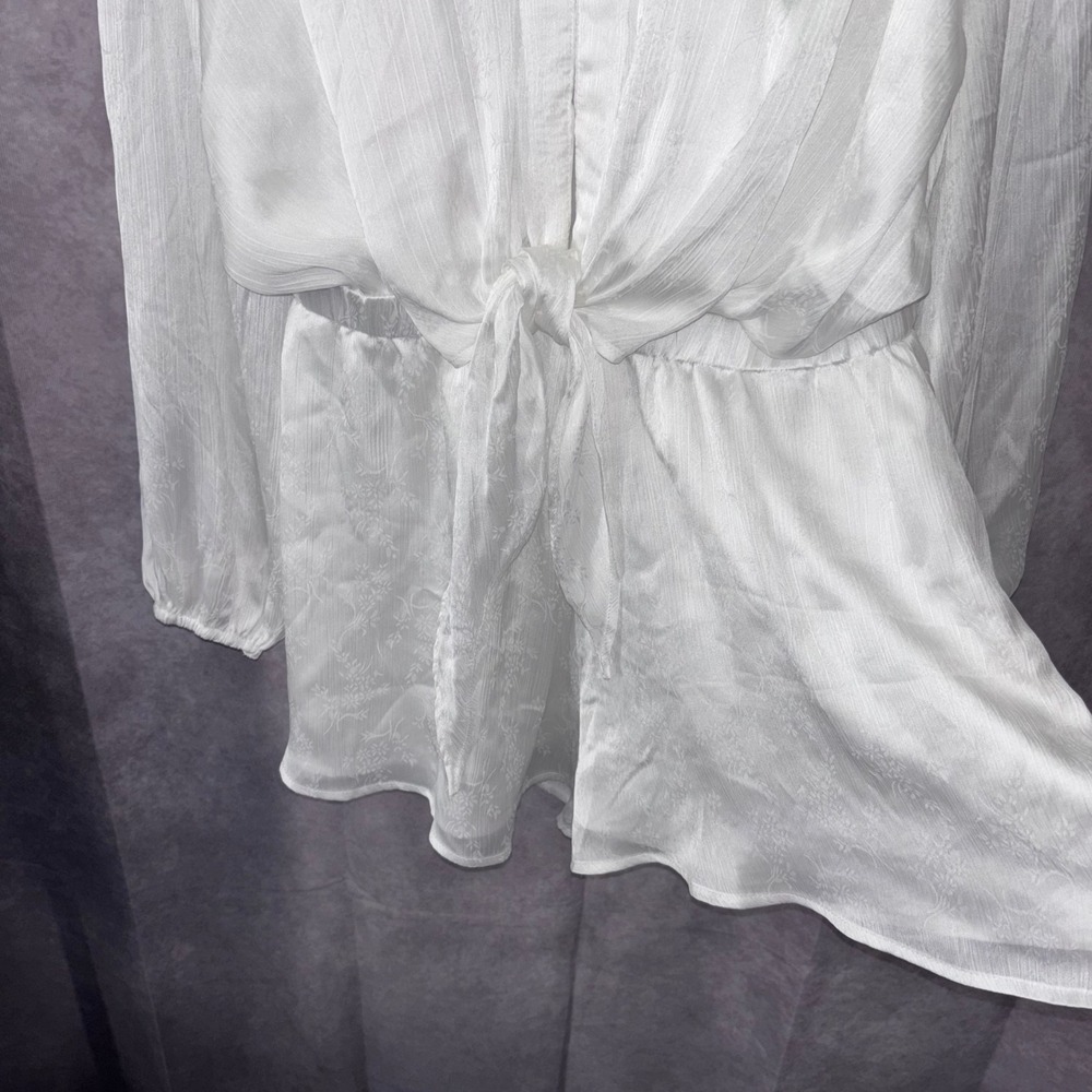 NEW LuLus Size Small Irresistibly  Floral White Satin Jacquard Tie Front Romper - Picture 7 of 12